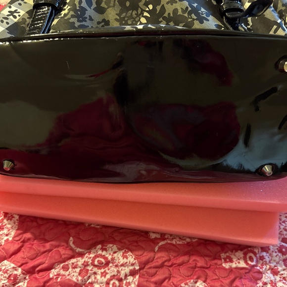 Burberry Black and Gray Floral Shoulder Bag - Picture 6 of 8